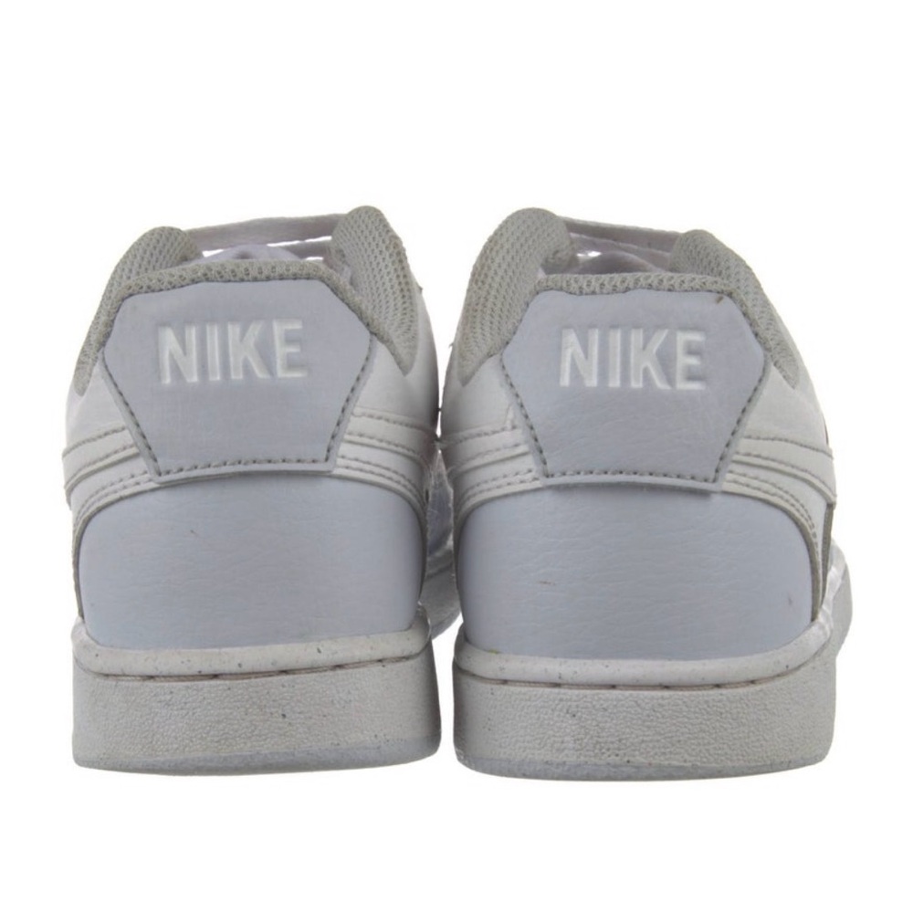 Nike Woman’s Leather Sneakers - Picture 4 of 6